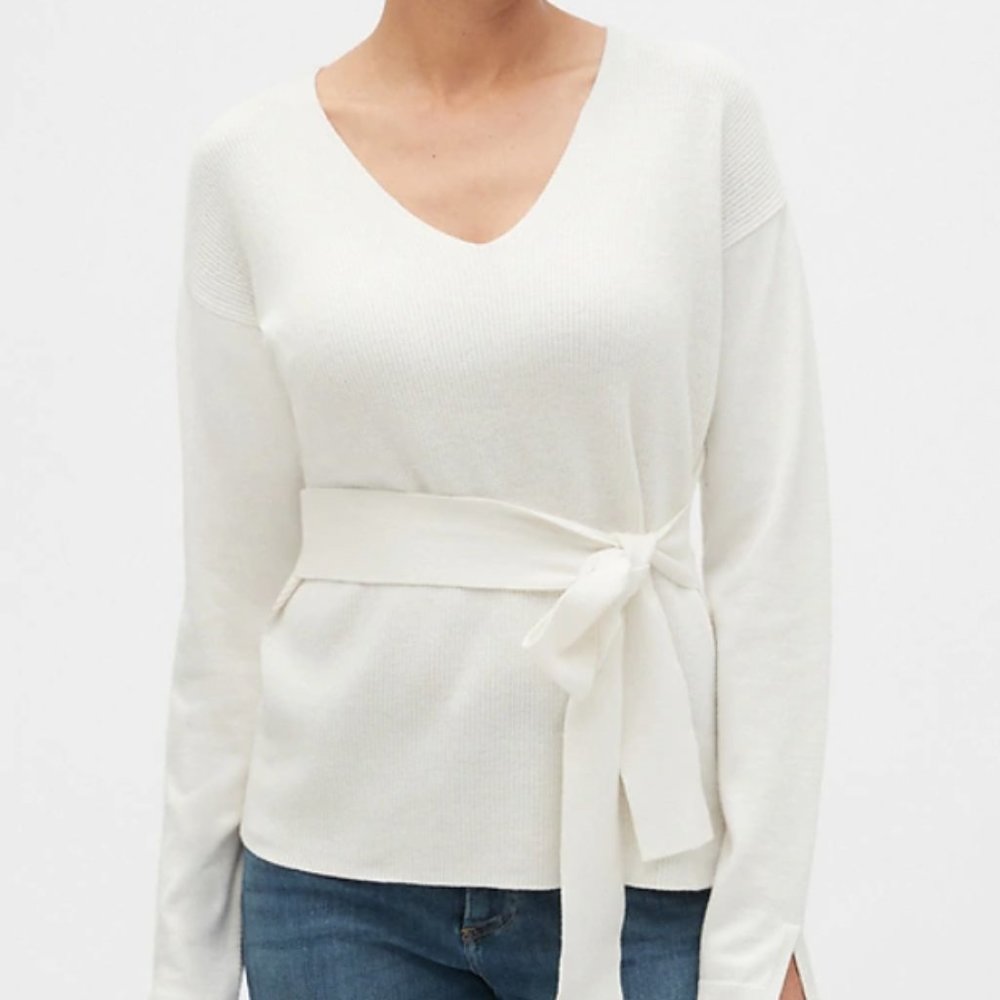 Banana Republic Petite Belted V-Neck Sweater